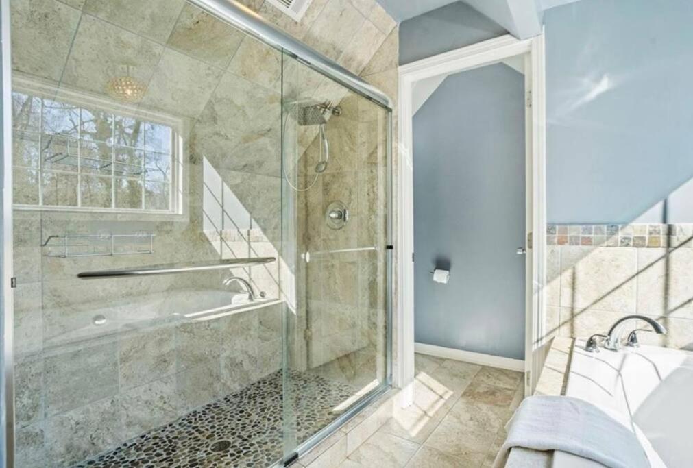Modern 3Bd Cottage Home W/Private Hottub แอตแลนตา ภายนอก รูปภาพ